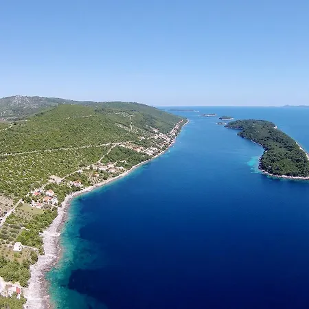Studio Karbuni 9308a Blato (Korcula)
