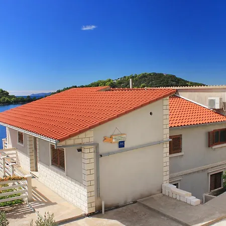 Studio Karbuni 9308a Apartmán Blato (Korcula)